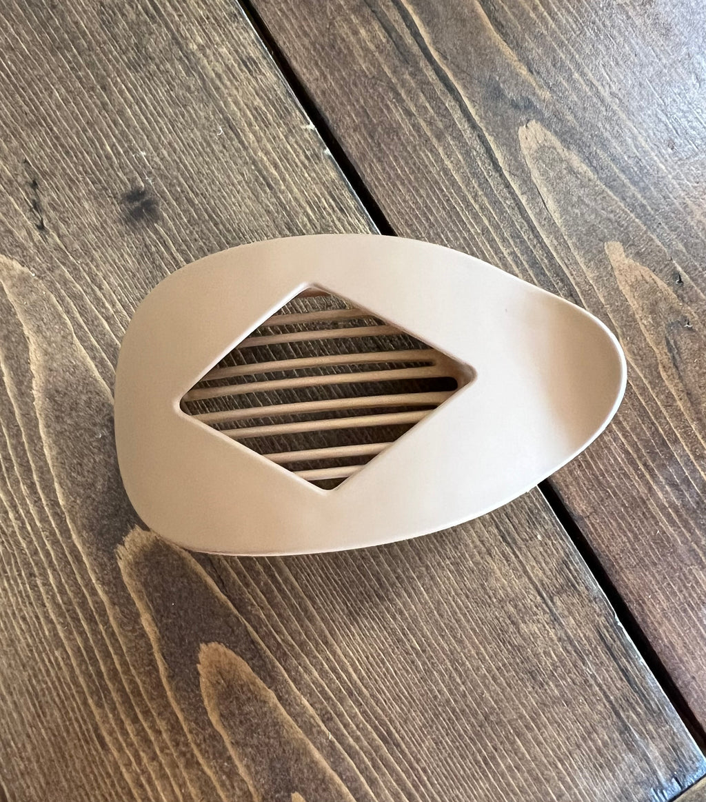 LARGE FLAT OVAL CLIP