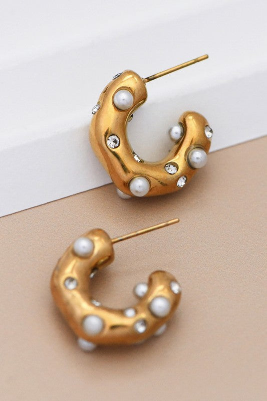 18K NON-TARNISH HOOPS WITH PEARLS