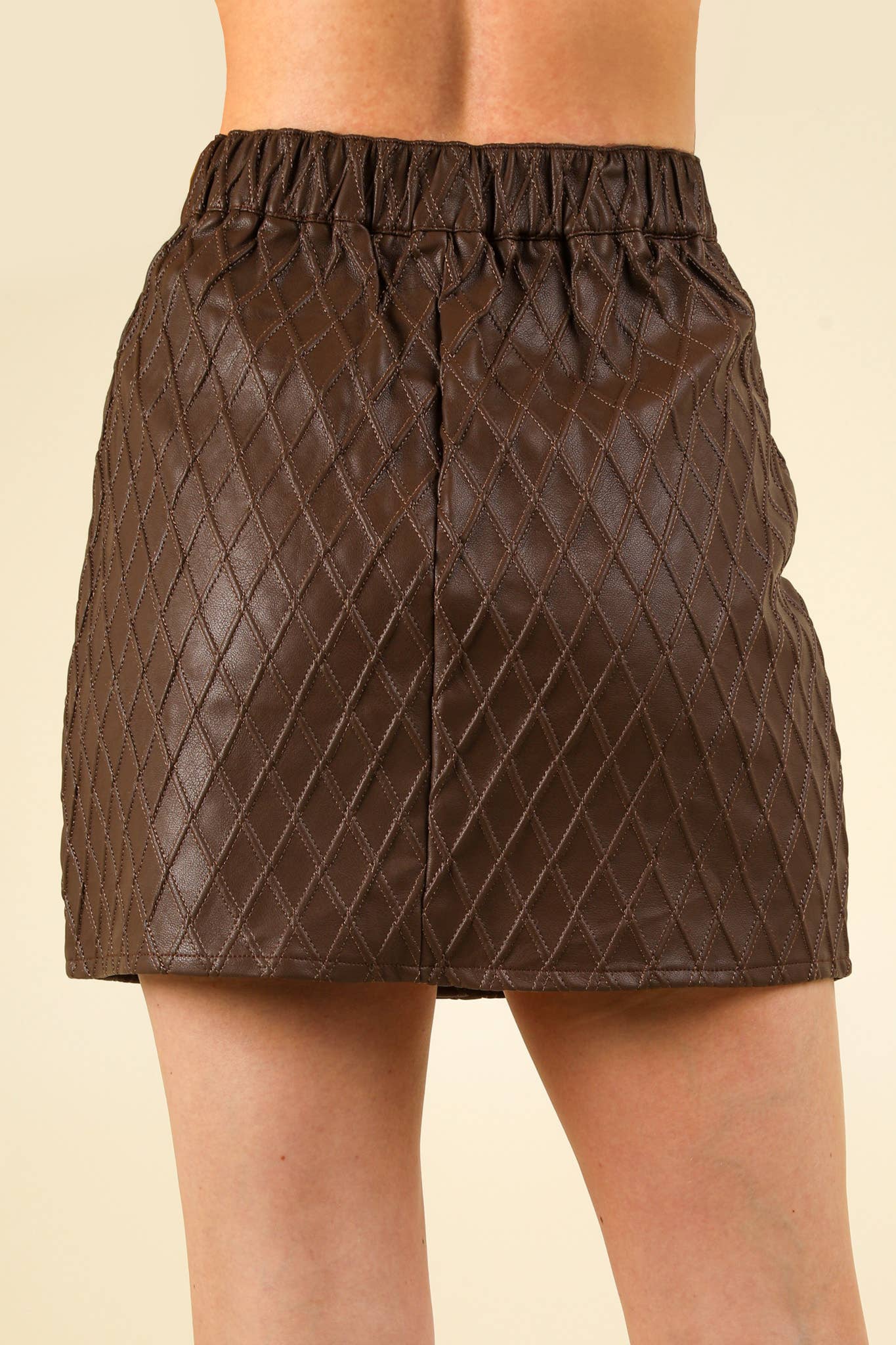 BUTTON DOWN TEXTURE FAUX LEATHER MINI SKIRT