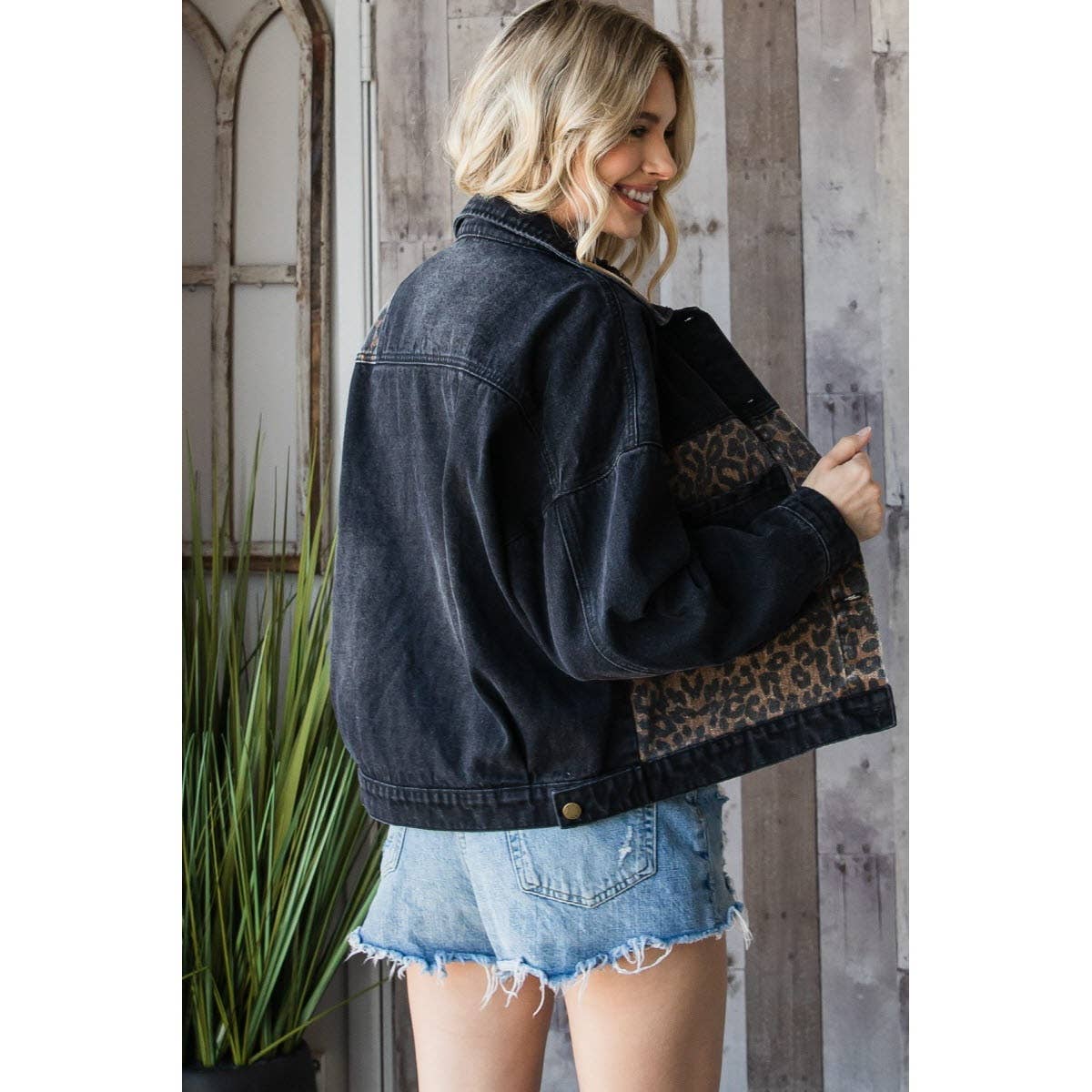 LEOPARD SPLICING DENIM JACKET