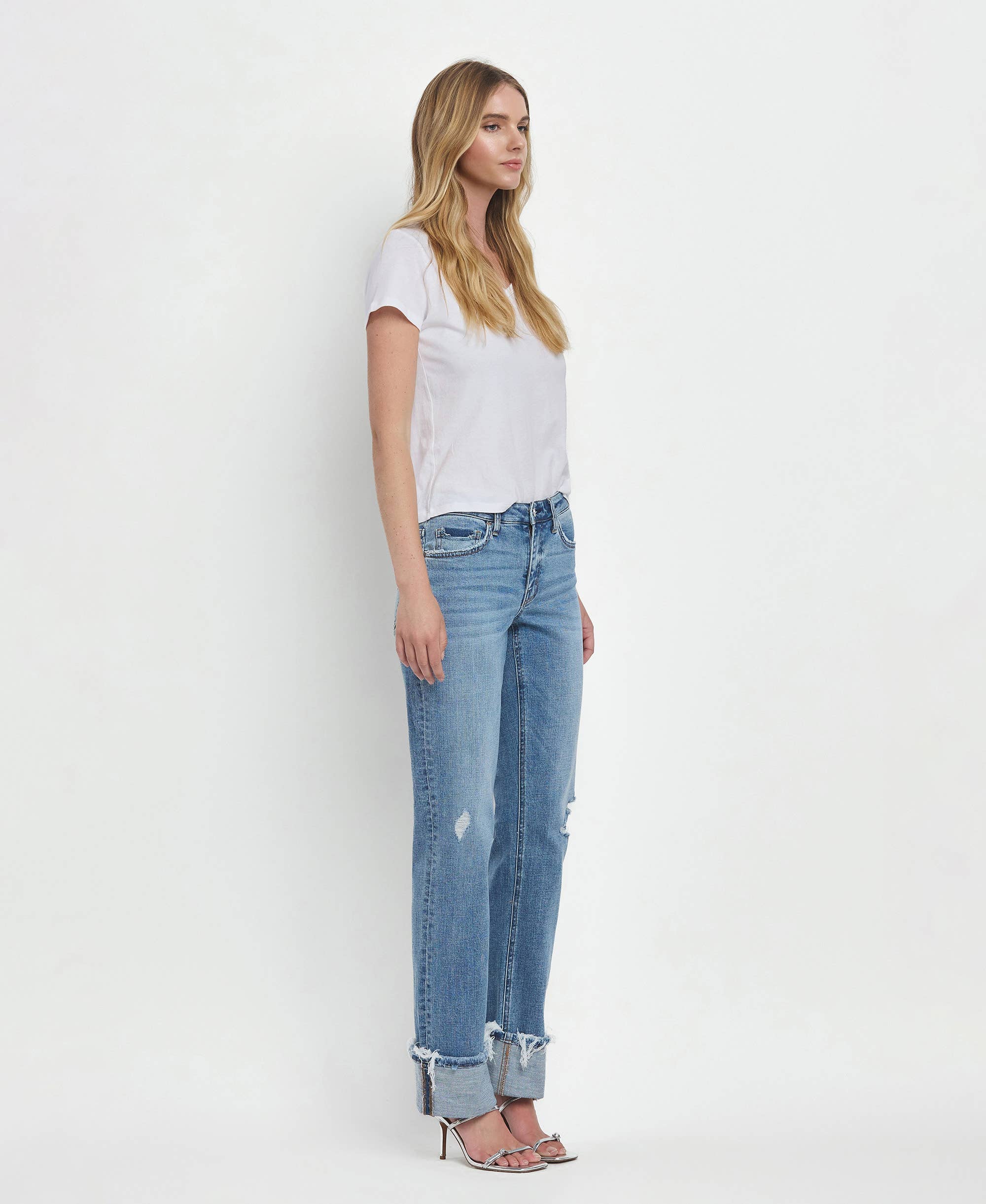 LOVERVET MID RISE CUFFED STRAIGHT JEANS