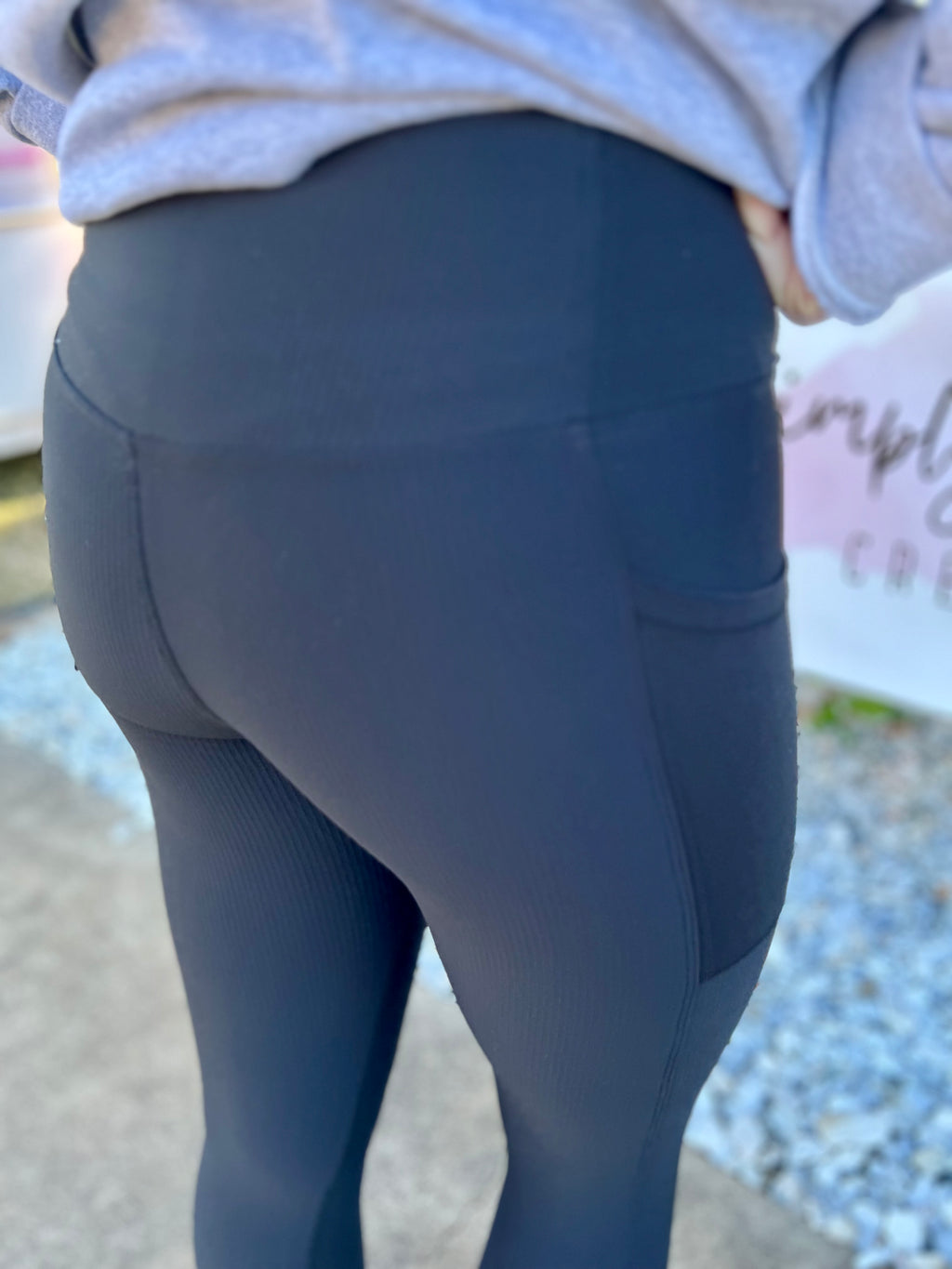 Max Sculpting Ribbed Leggings w/pockets