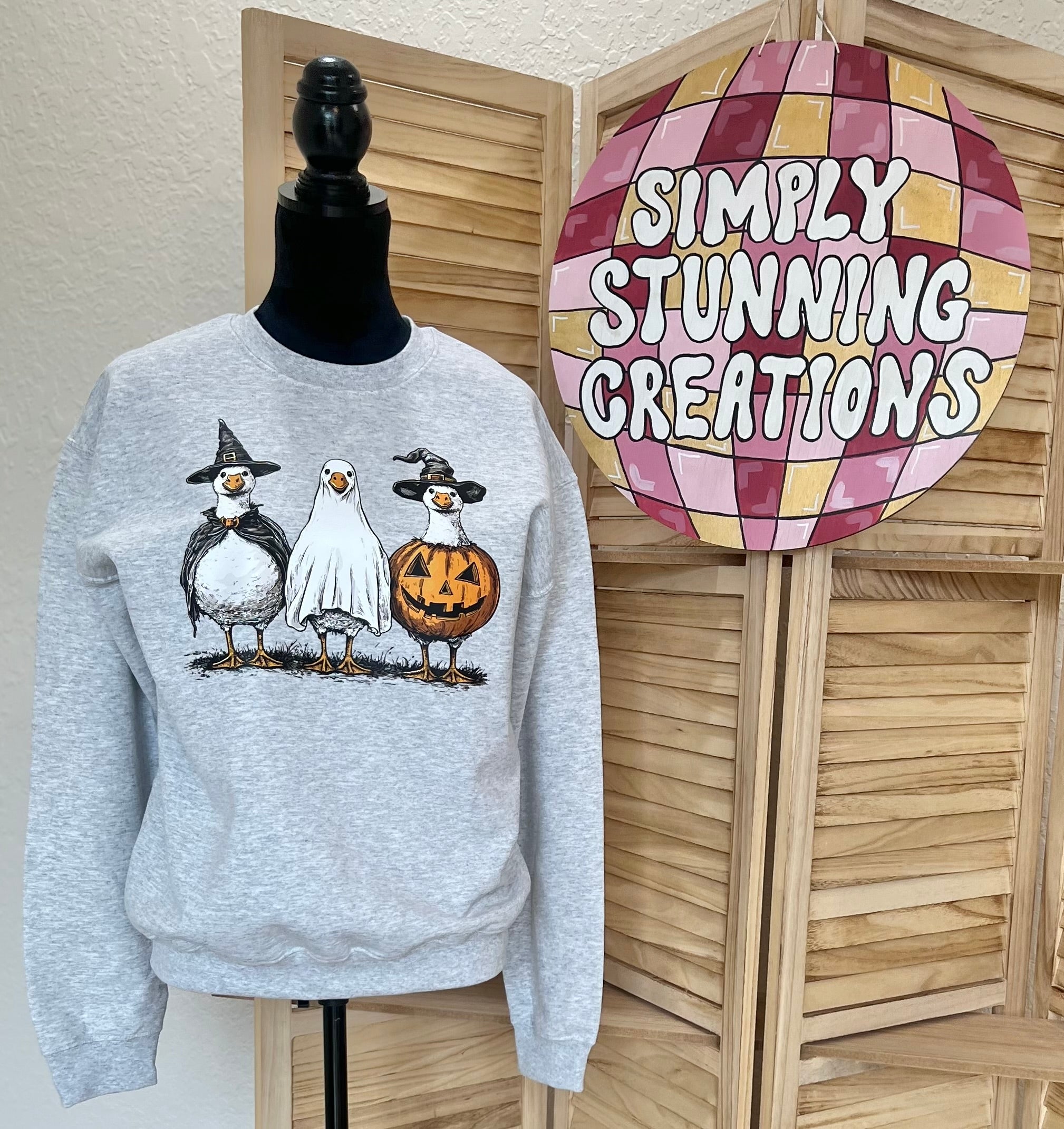 SPOOKY GOOSE SWEATSHIRT