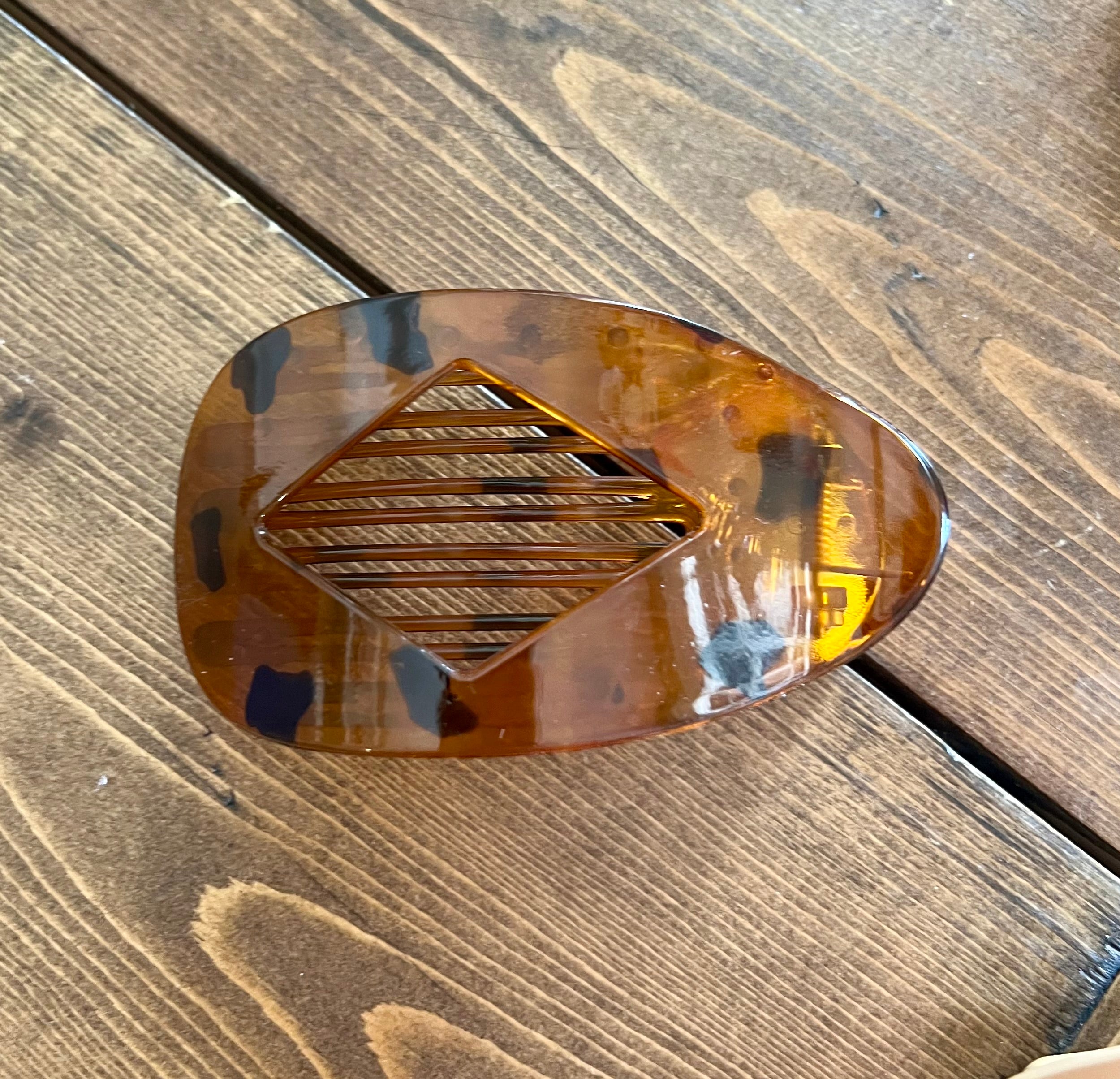 Large Flat Lay Oval Hair Clip