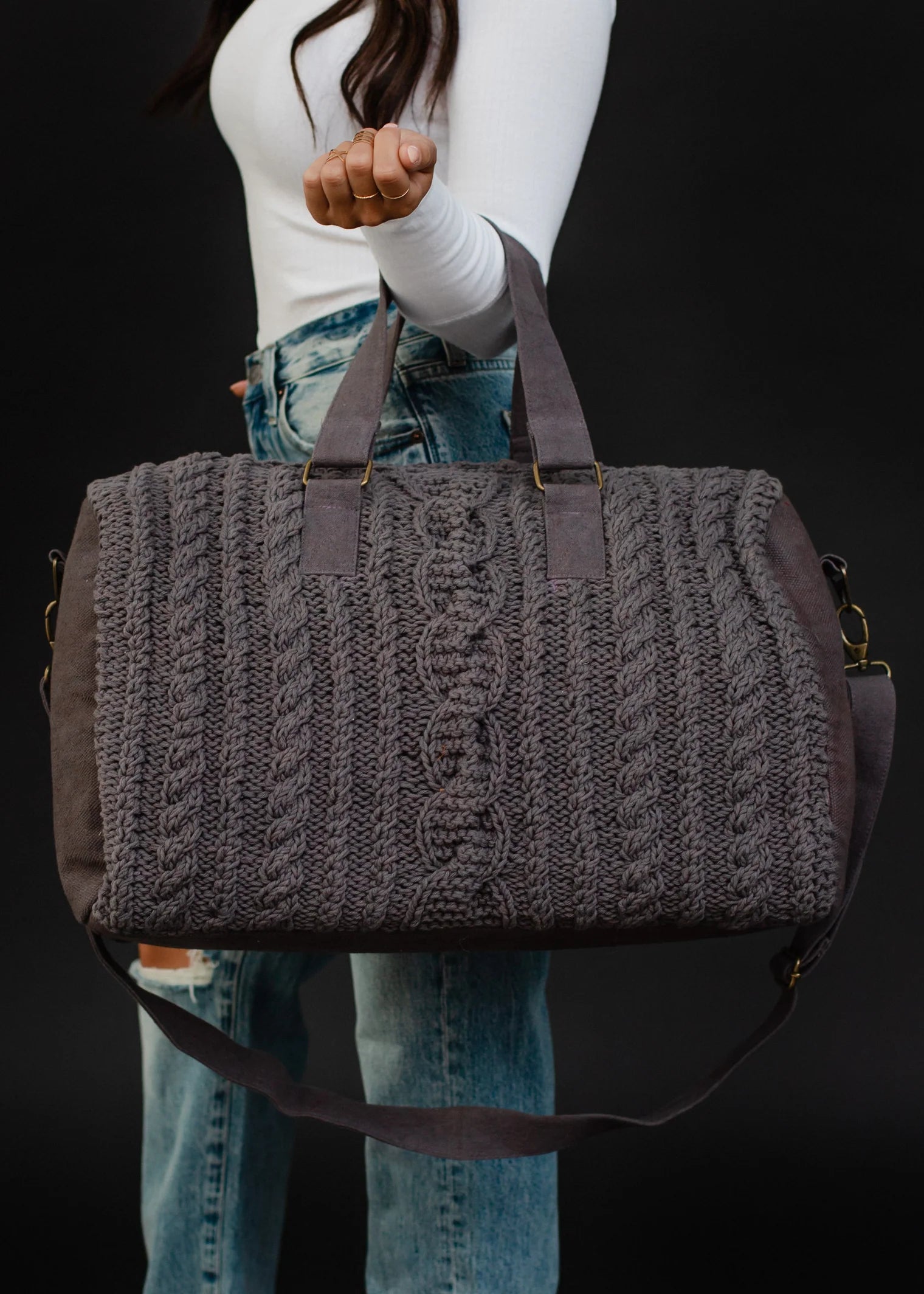 GRAY CABLE KNIT DUFFLE BAG