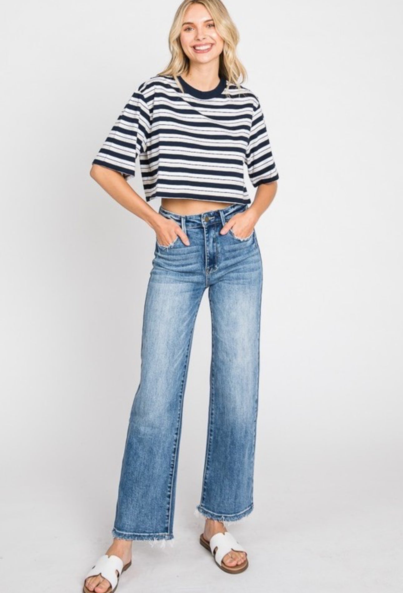 PETRA HIGH RISE CLASSIC STRAIGHT JEANS