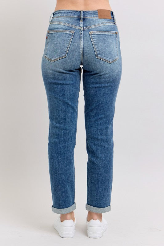 JUDY BLUE MID RISE NON-DESTROYED BOYFRIEND JEAN