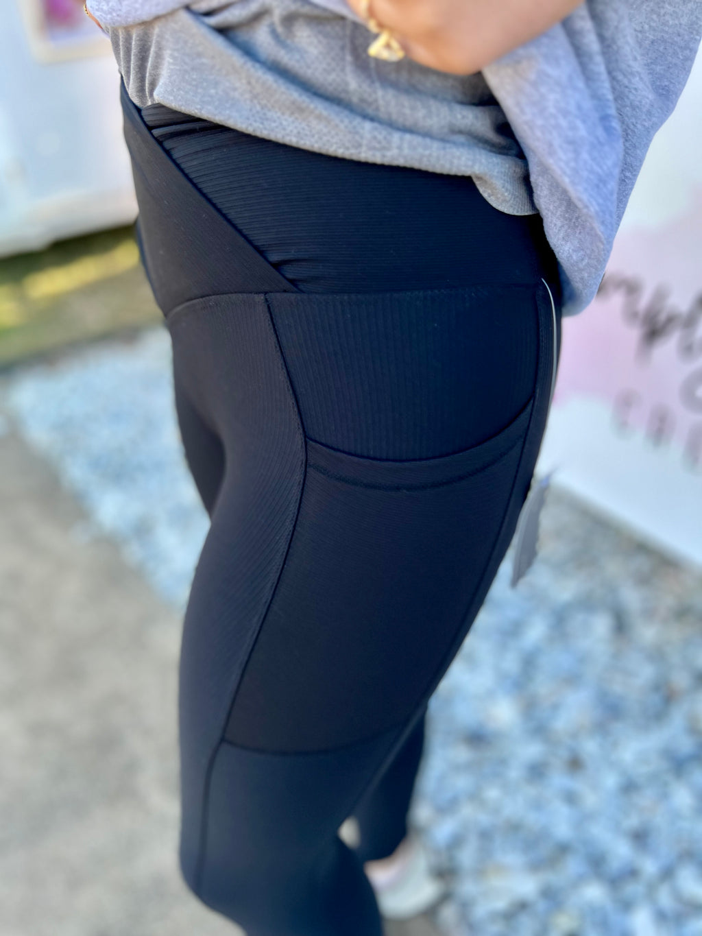 Max Sculpting Ribbed Leggings w/pockets