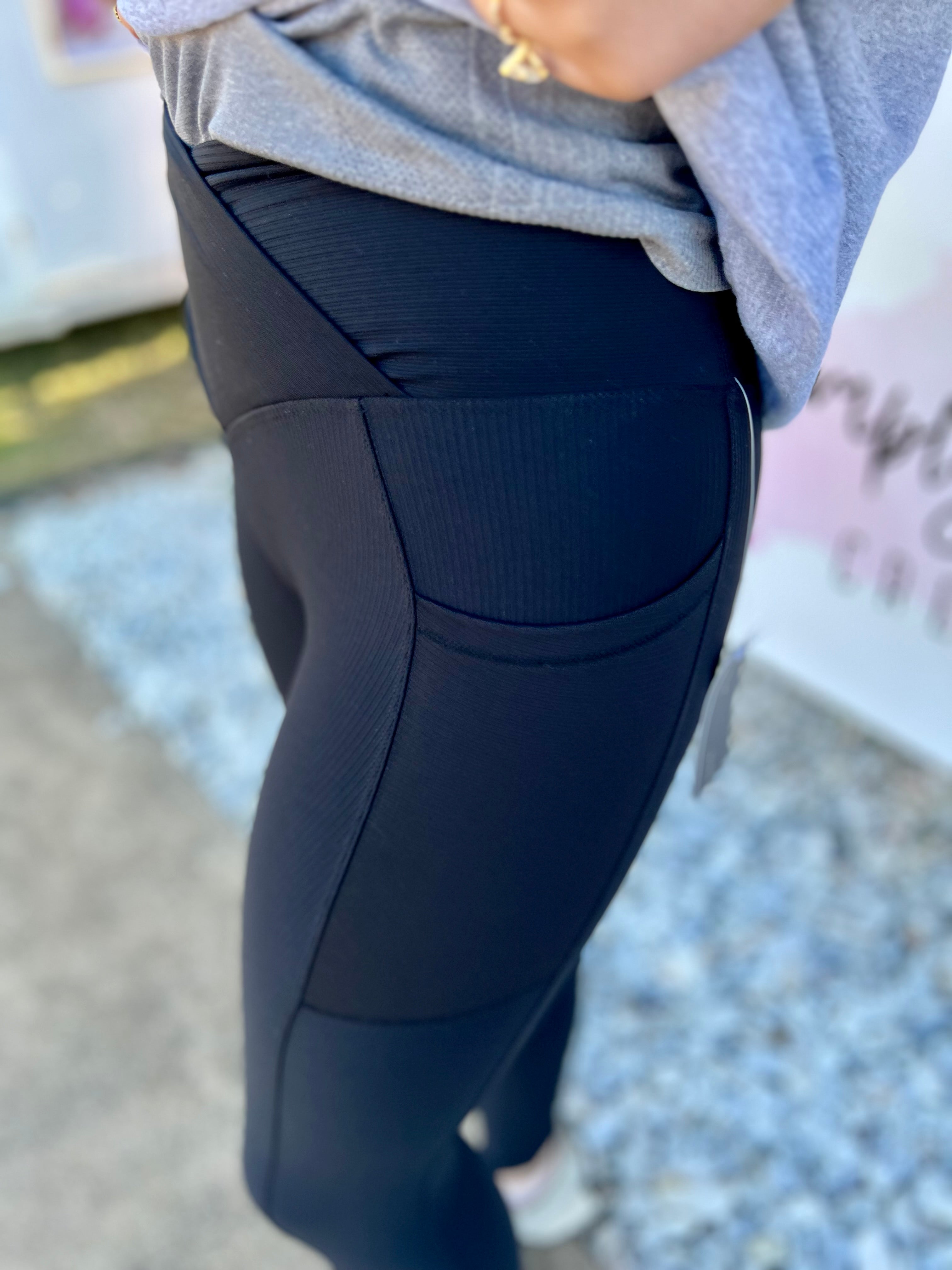 Max Sculpting Ribbed Leggings w/pockets