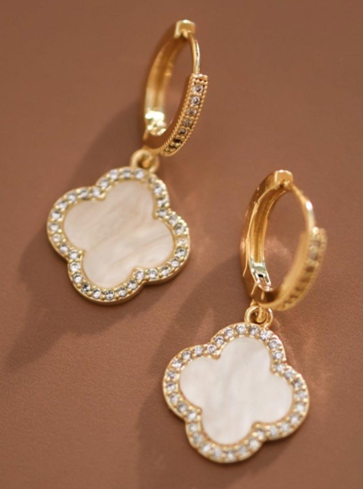 18K NON-TARNISH GOLD CLOVER PEARL DROPS