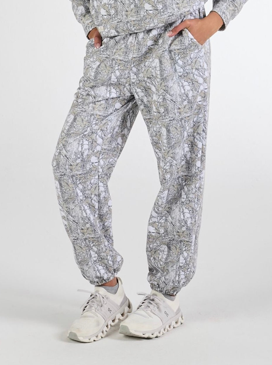 Simply Southern Camo Alice Joggers