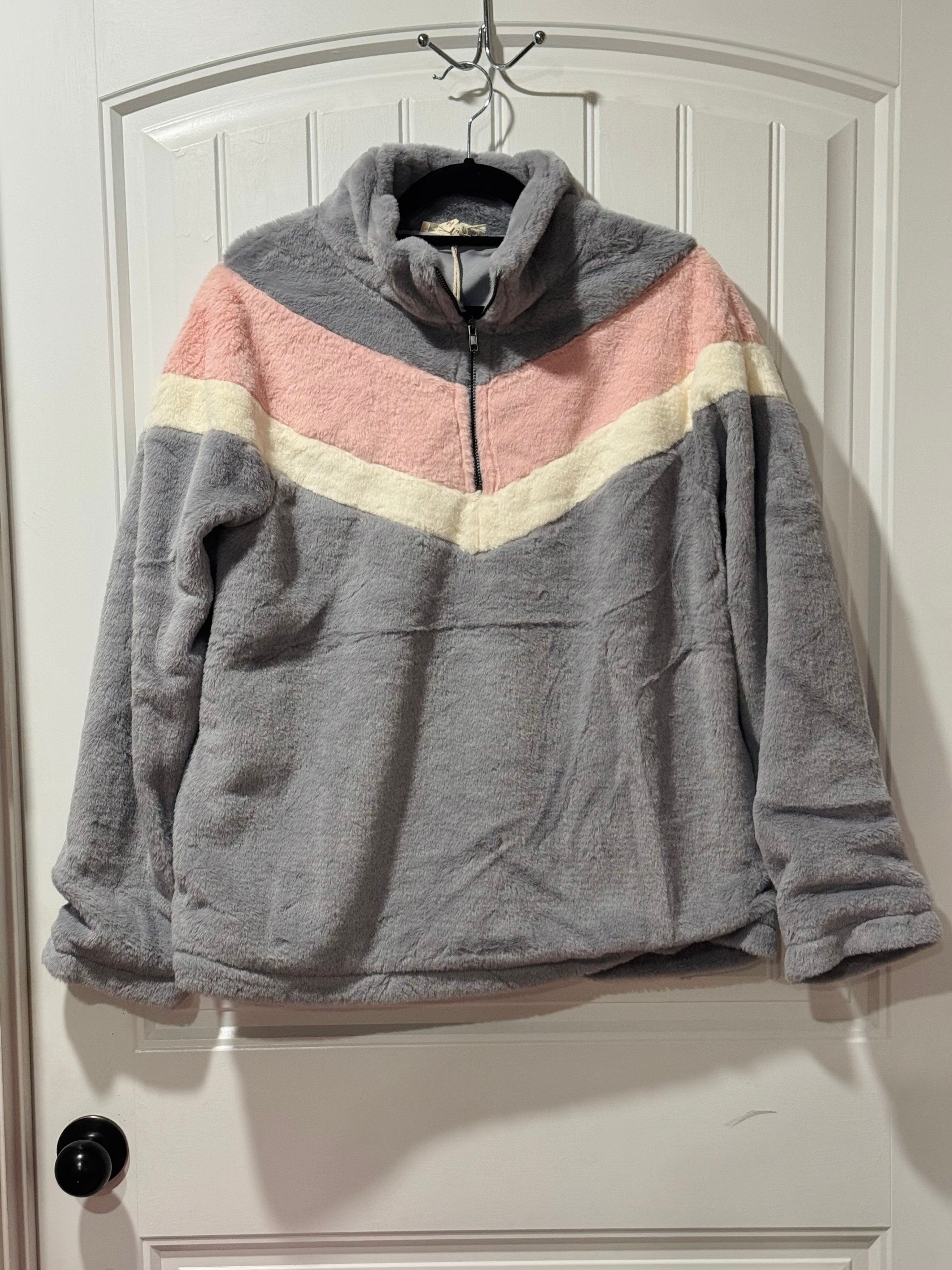 HEM AND THREAD FLEECE PULLOVER