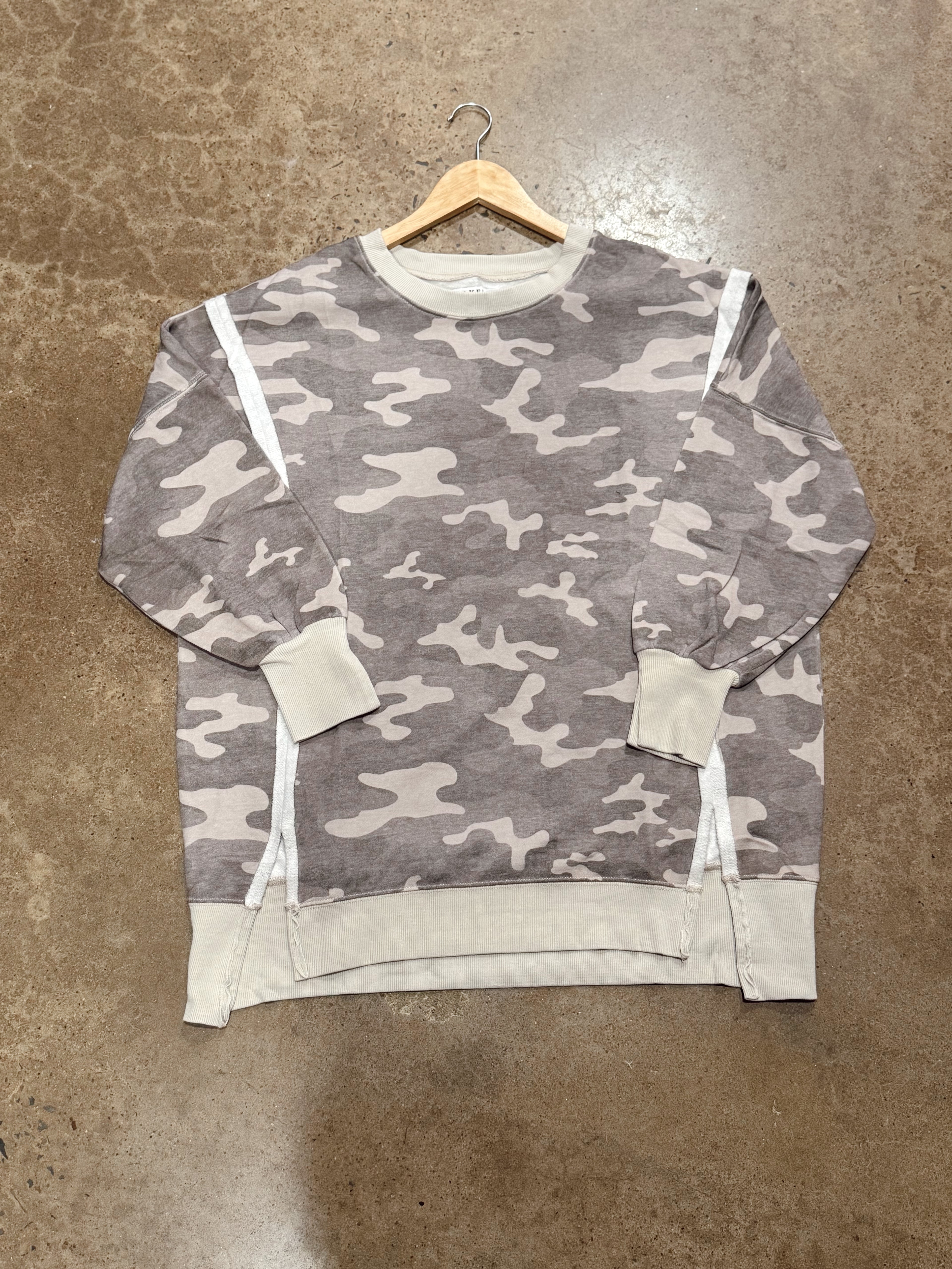 Everyday Oversized Camo Split Sweatshirt