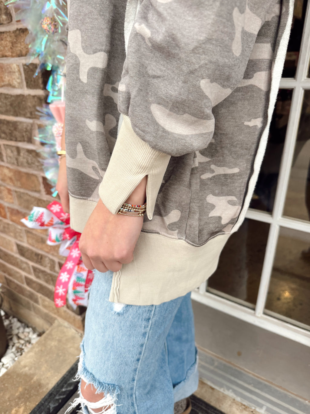Everyday Oversized Camo Split Sweatshirt