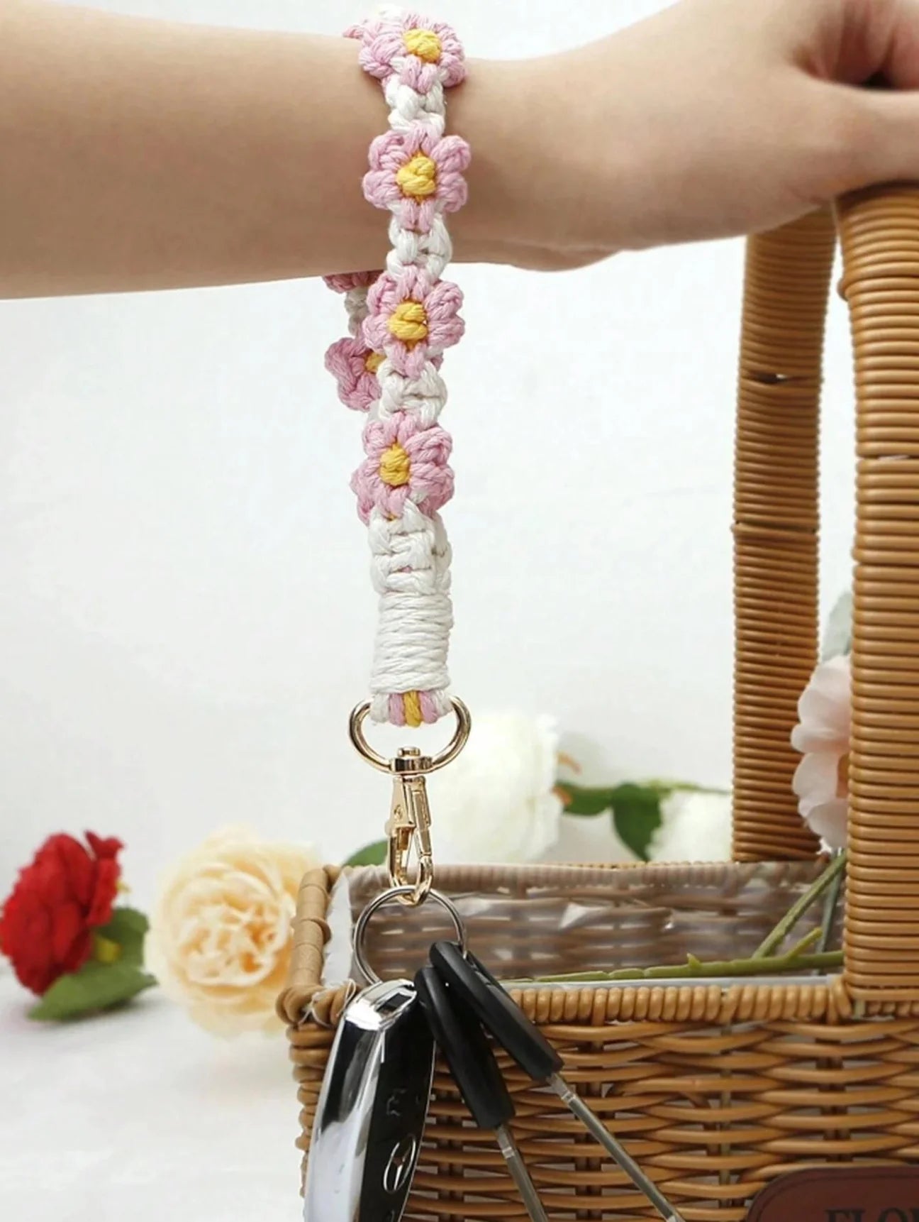 DAISY FLOWER KEYCHAIN