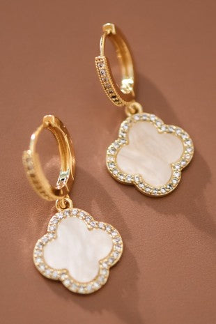 18K NON-TARNISH GOLD CLOVER PEARL DROPS
