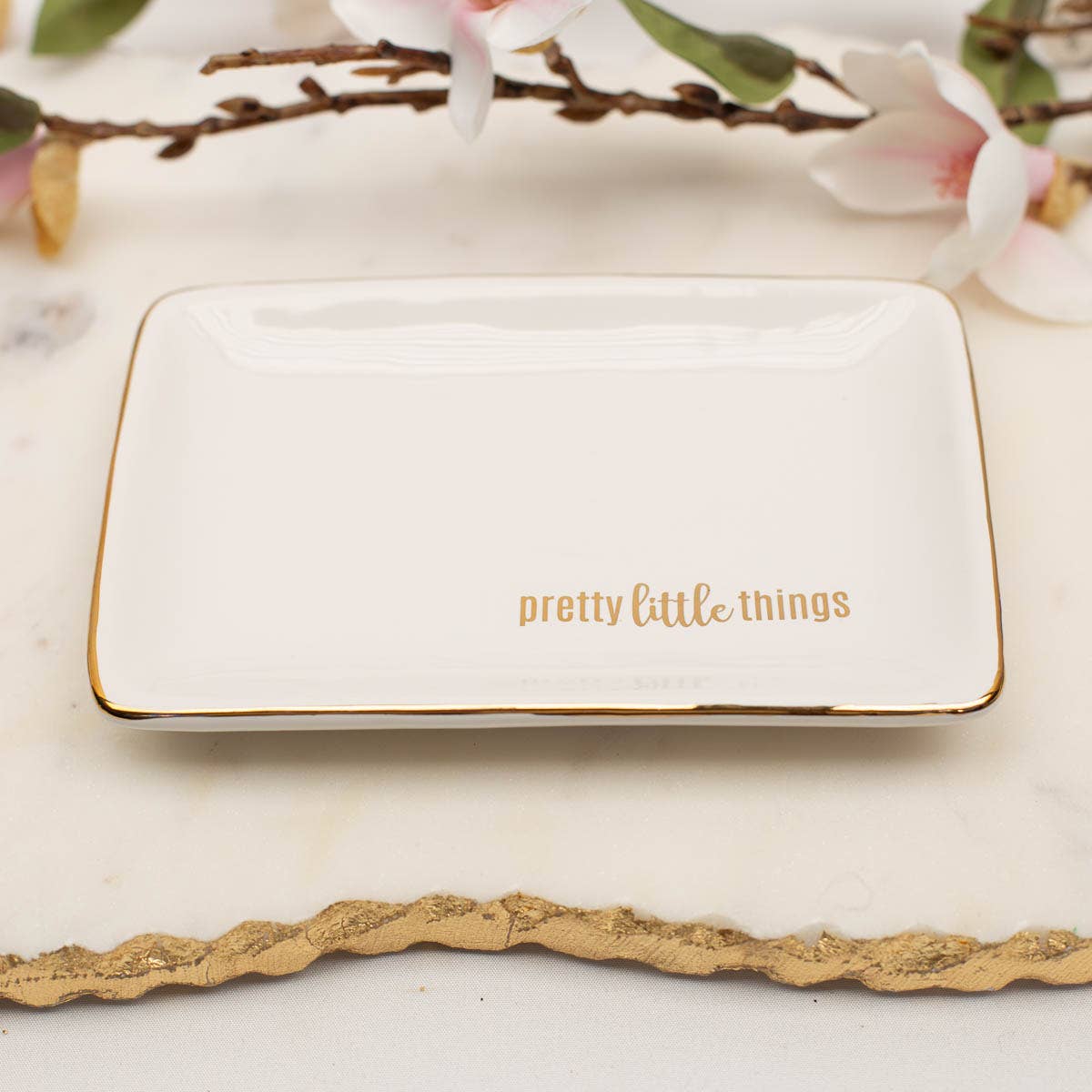 PRETTY LITTLE THINGS TIRISKET DISH