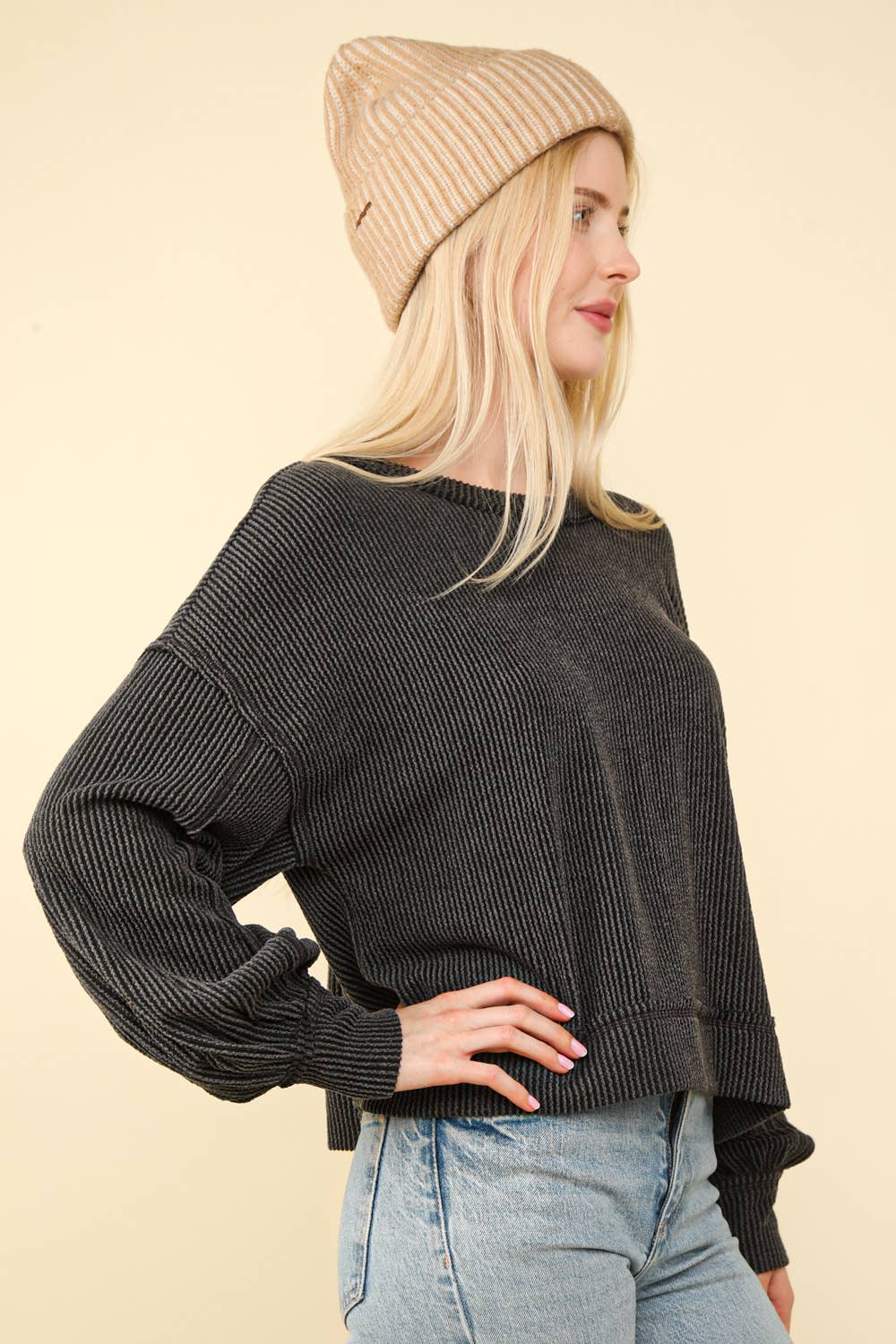 TWO TONE OTTO RIBBED OVERSIZED KNIT TOP